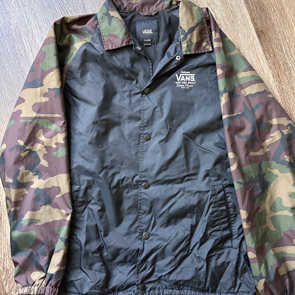 Vans Men's Black and Camouflage Windbreaker